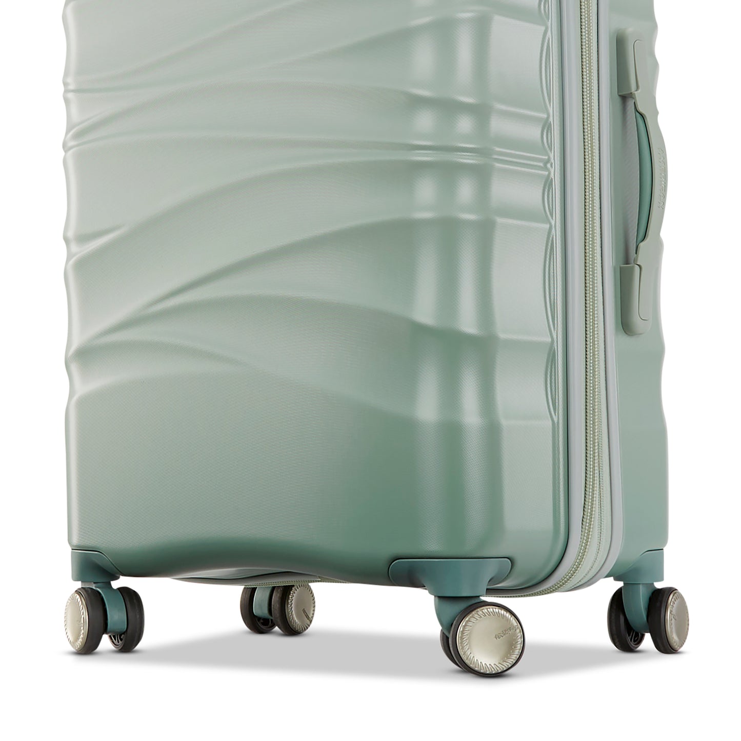 American Tourister Cascade 24" Hardside Medium Checked Upright Spinner Luggage
