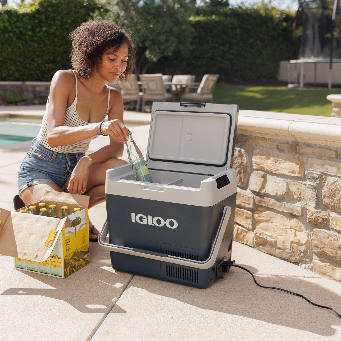 Igloo ICF 18 Active Electric Compressor Cooler, Rugged Blue